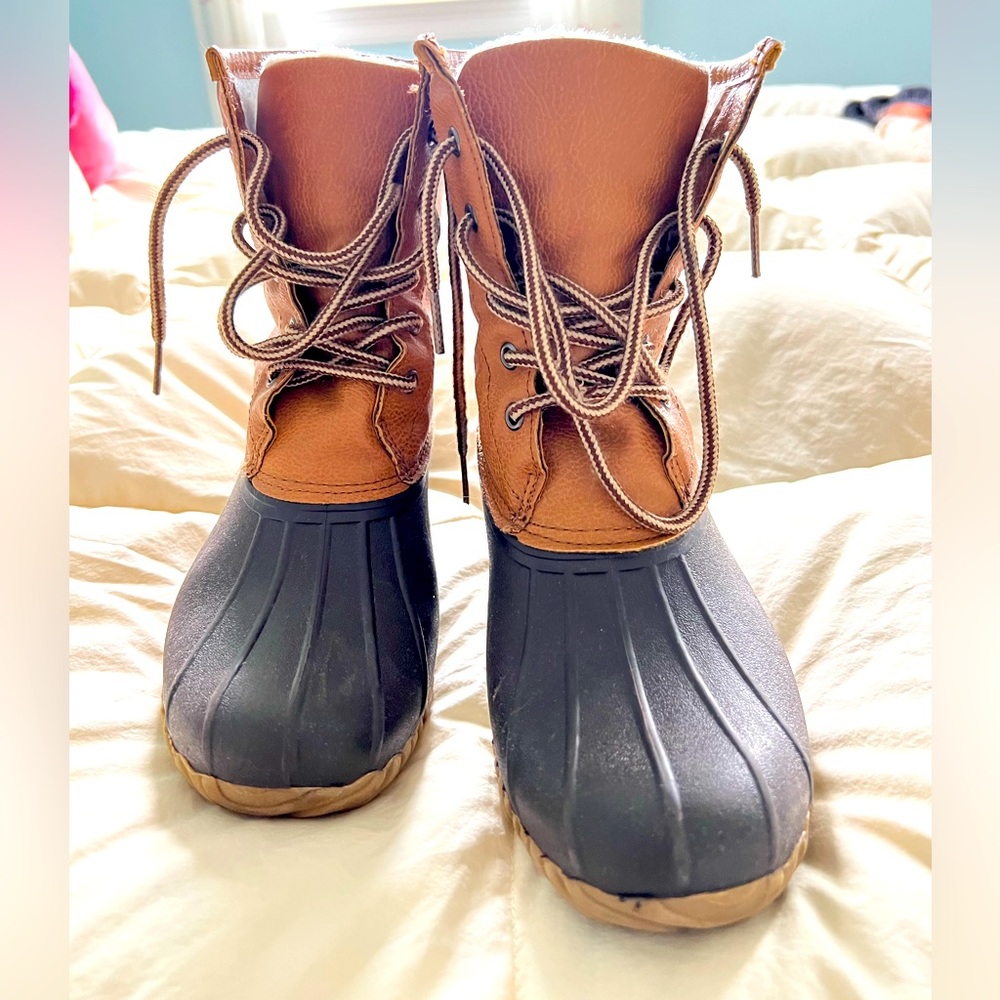 Girls Snow / Rain Duck Boots, Size 4